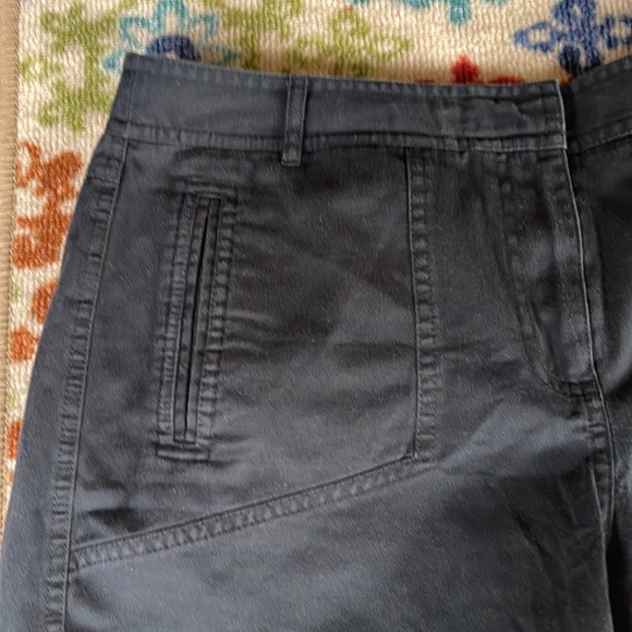 NWOT Ann Taylor Loft shorts size 12 - Picture 2 of 5